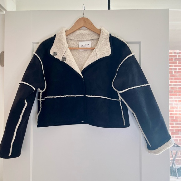 Velvet Kelly Luxe Sherpa Reversible Jacket - Picture 2 of 5